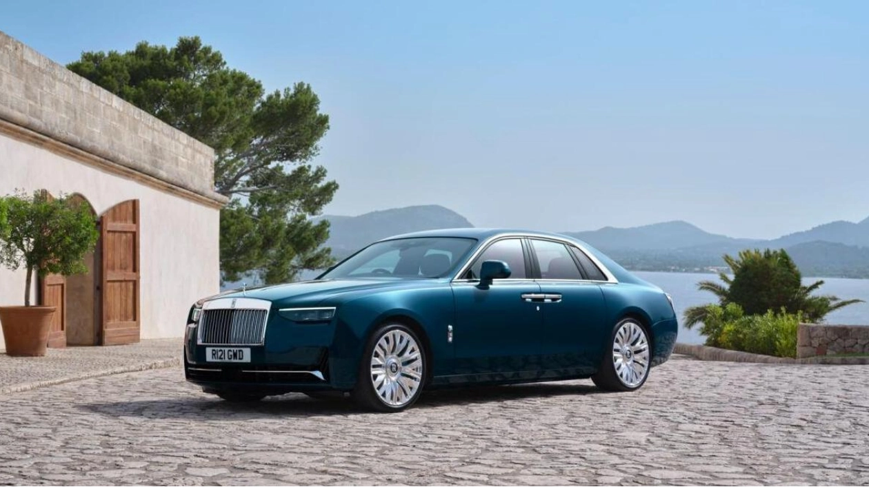 Rolls-Royce Ghost Series II Unveiled in Dubai