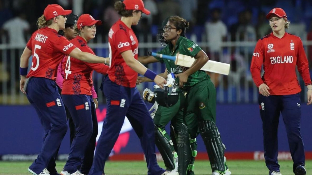 Australia and England Start Strong at Women's T20 World Cup