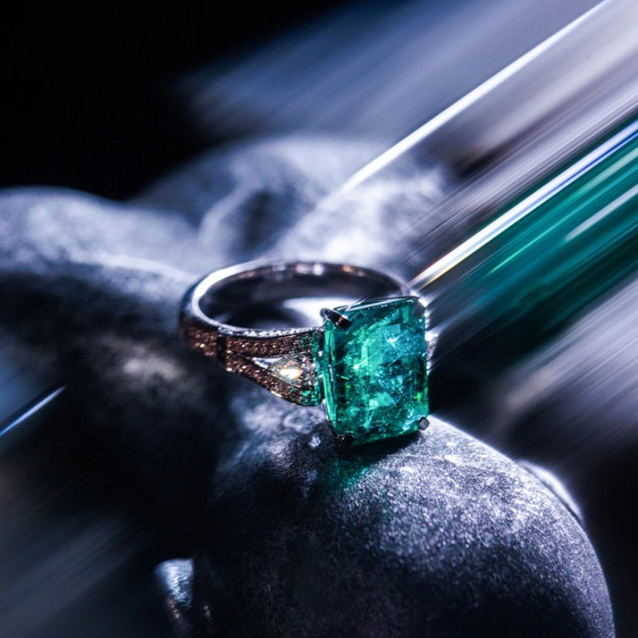 green stone ring